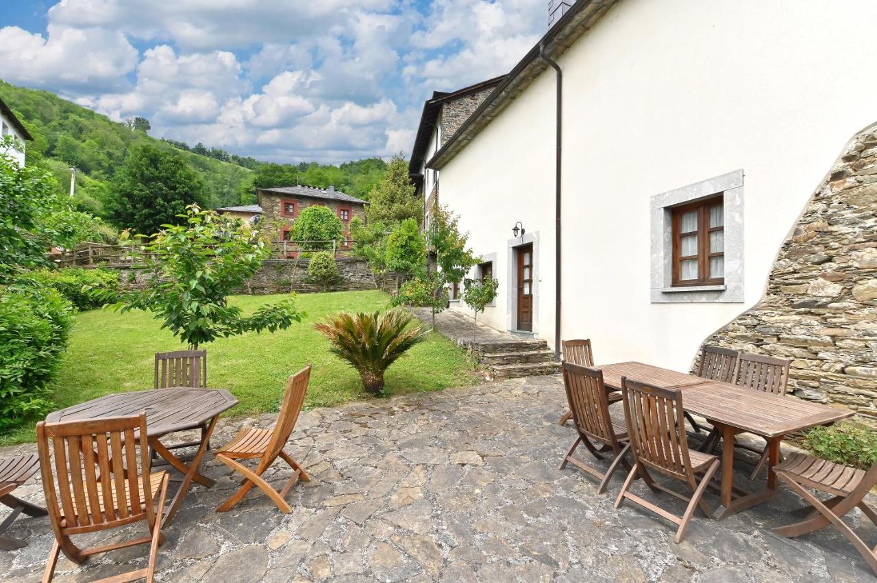 Puente Del Narcea Apartment Cangas De Narcea Ngoại thất bức ảnh